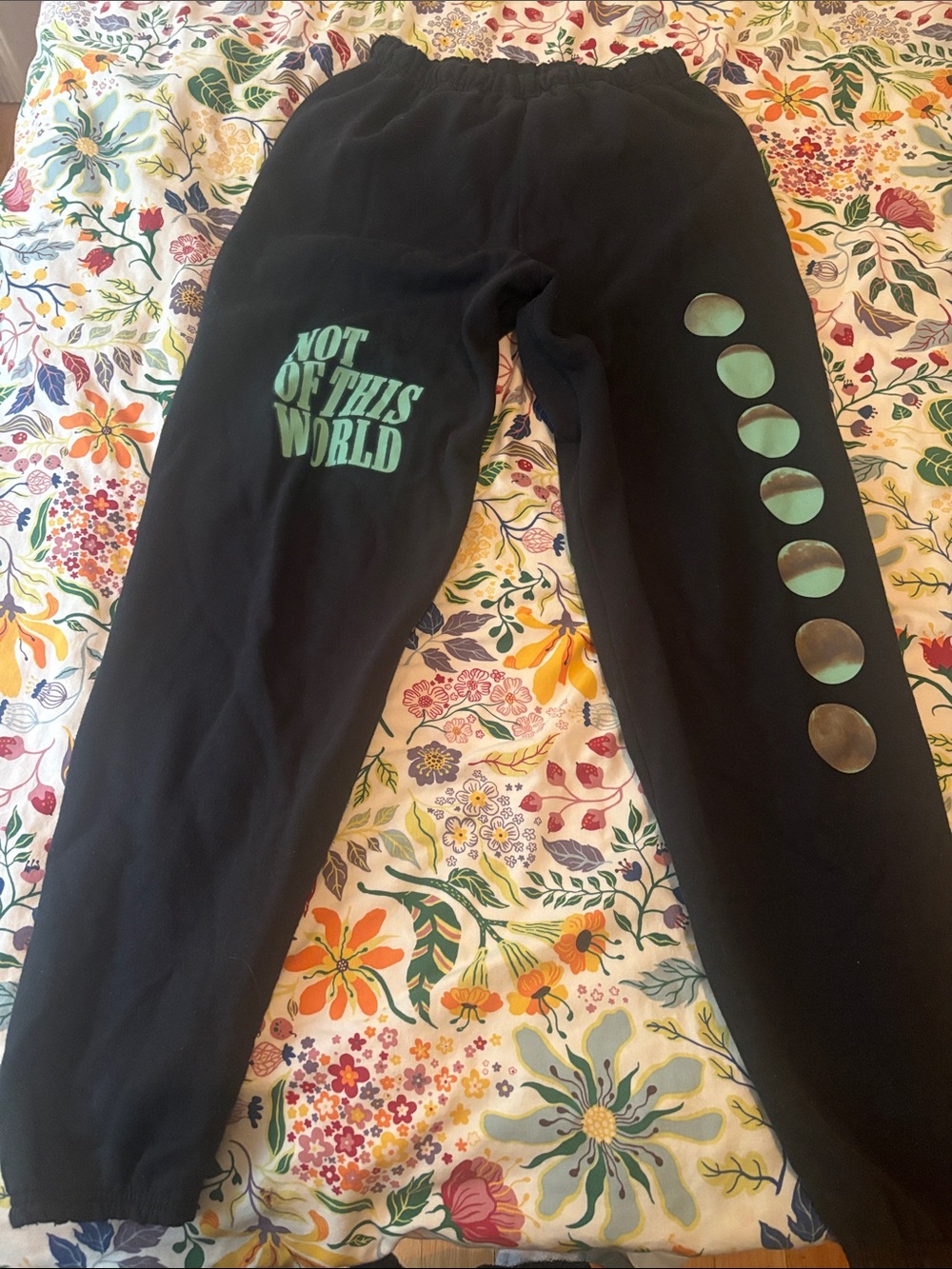 Boys Lie Not of this world black and teal jogger sweatpants size M
